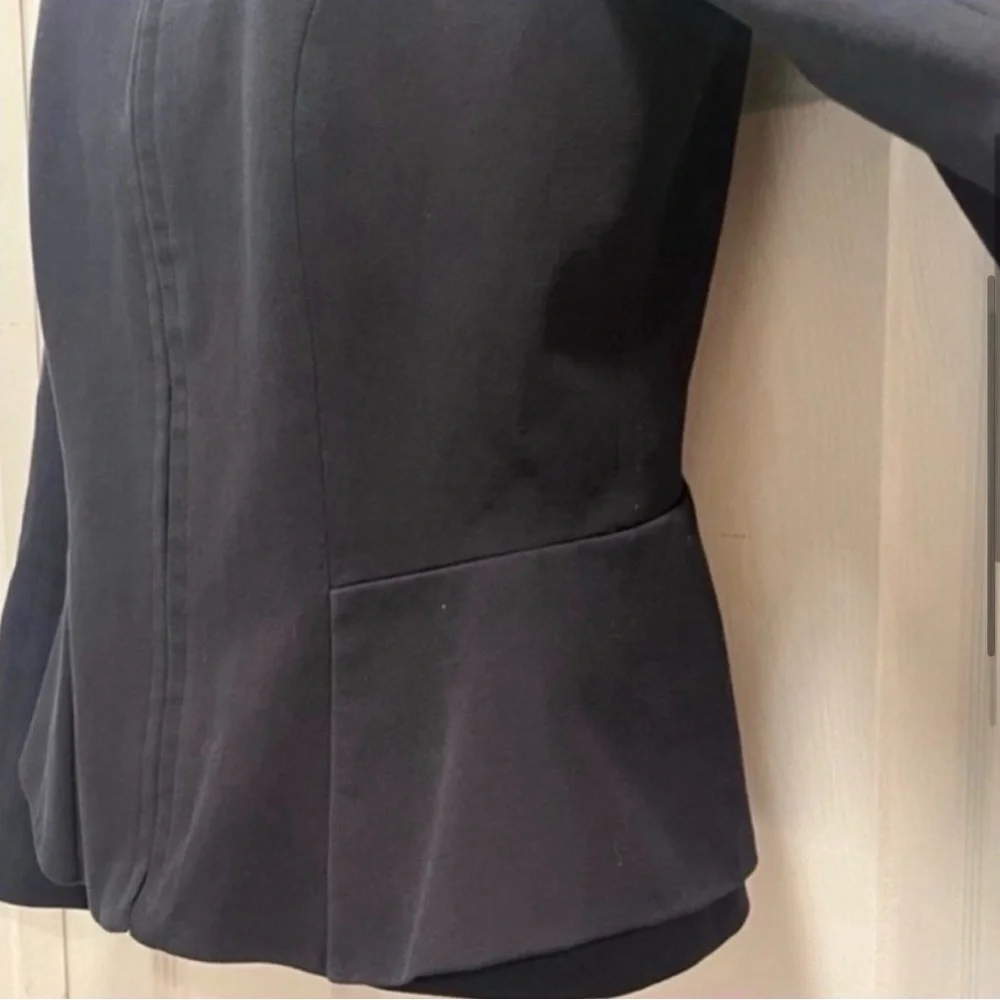 Theory Jondi Peplum Black Blazer Business/Sophisticated/Versatile- Size 8 - EUC